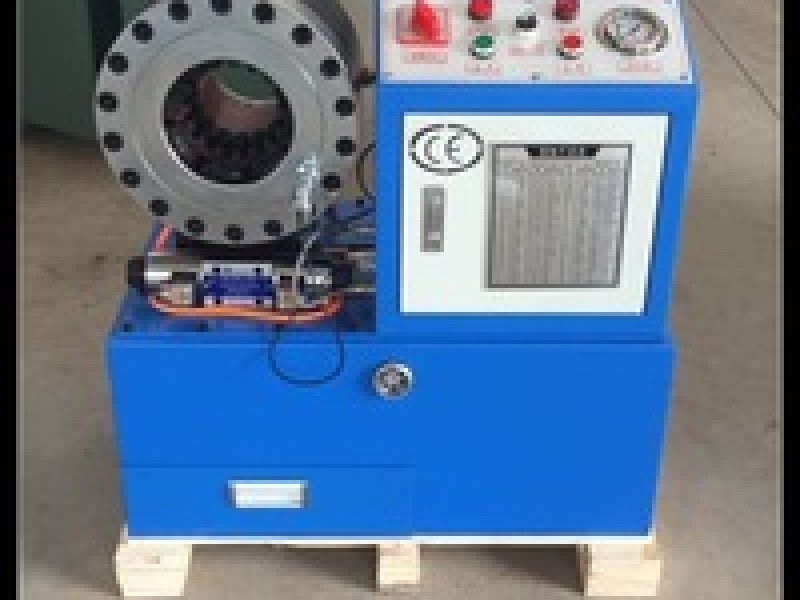 Prensadora DX 68 N 220 v para mangueras hidraulicas